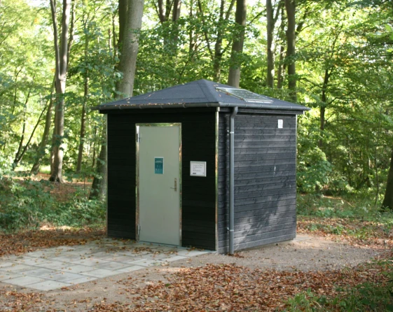 skov toilet